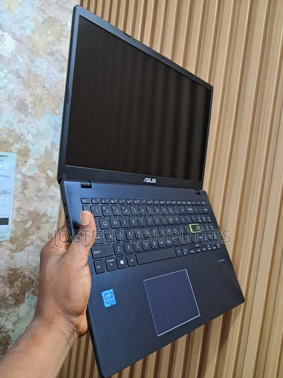 Laptop Asus VivoBook F512DA 4GB Intel Celeron SSD 128GB
