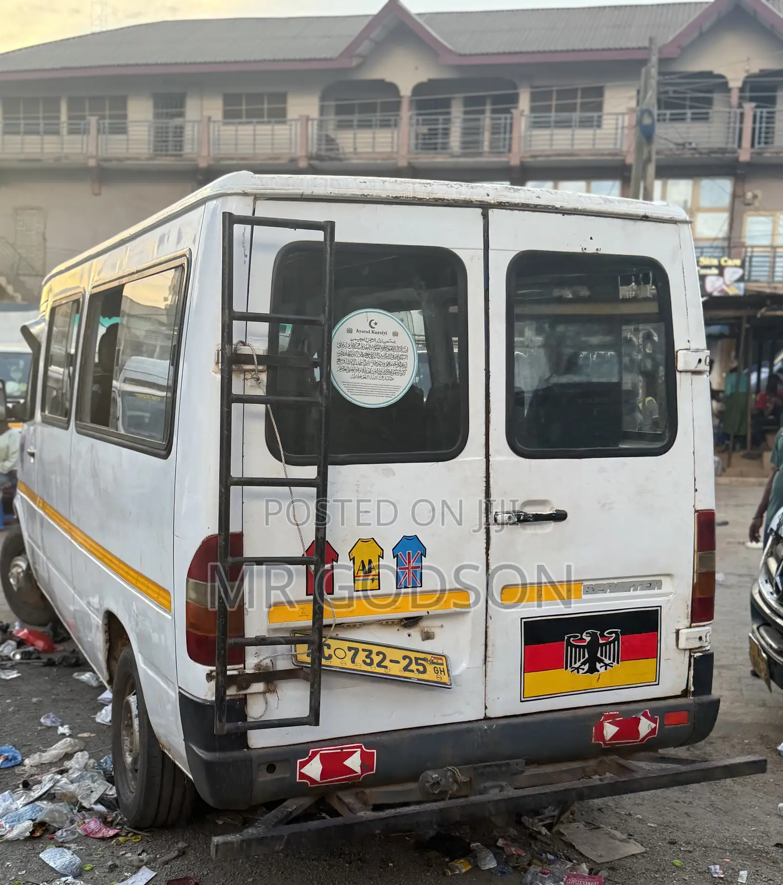 Mercedes-Benz Sprinter 2005 Yellow