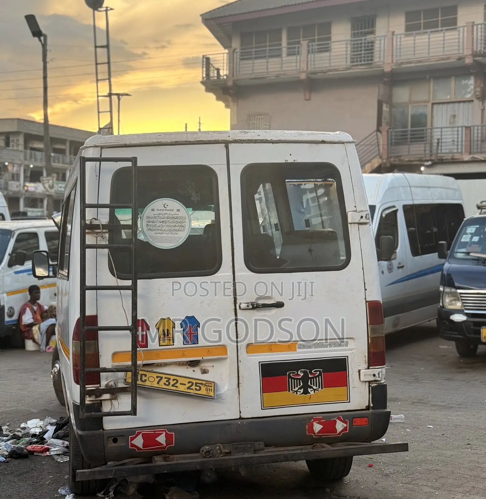 Mercedes-Benz Sprinter 2005 Yellow
