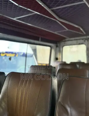 Mercedes-Benz Sprinter 2005 Yellow