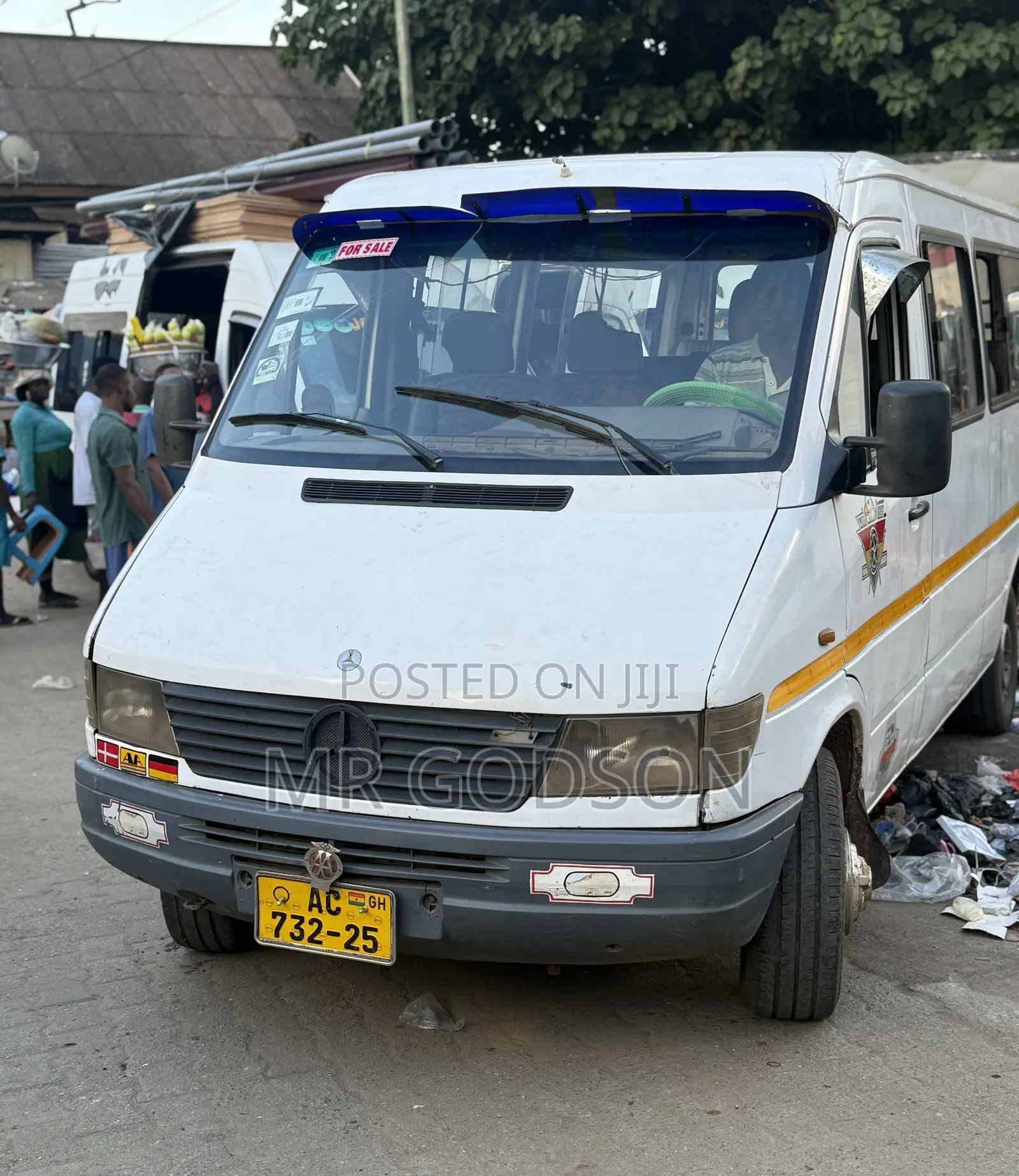 Mercedes-Benz Sprinter 2005 Yellow