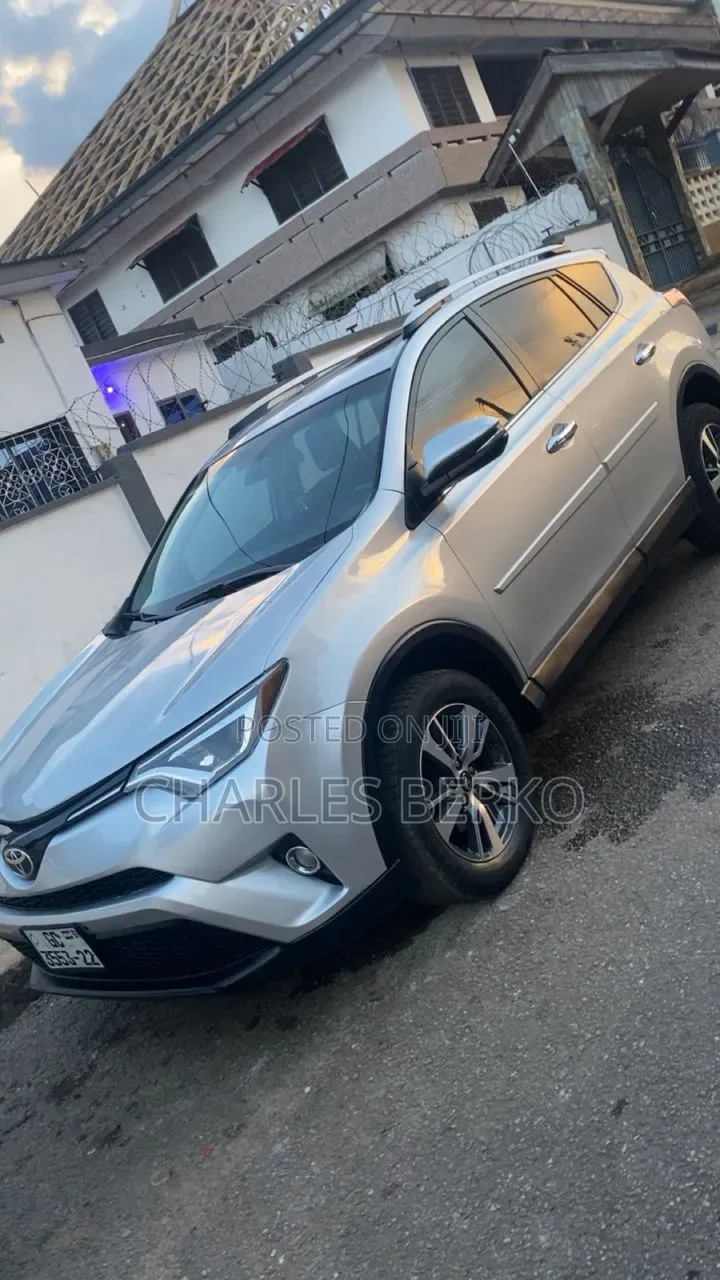 Toyota RAV4 2018 Silver