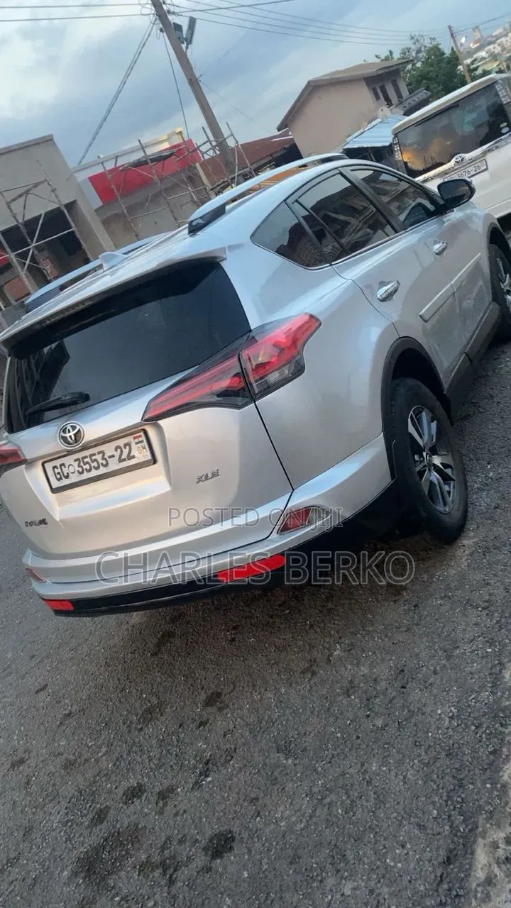 Toyota RAV4 2018 Silver