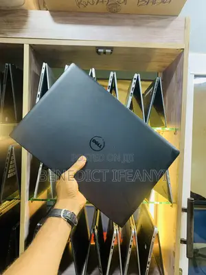 Laptop Dell Latitude 3560 4GB Intel Core i3 HDD 500GB