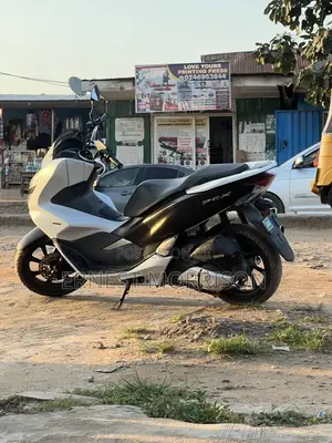 Honda 2023 White