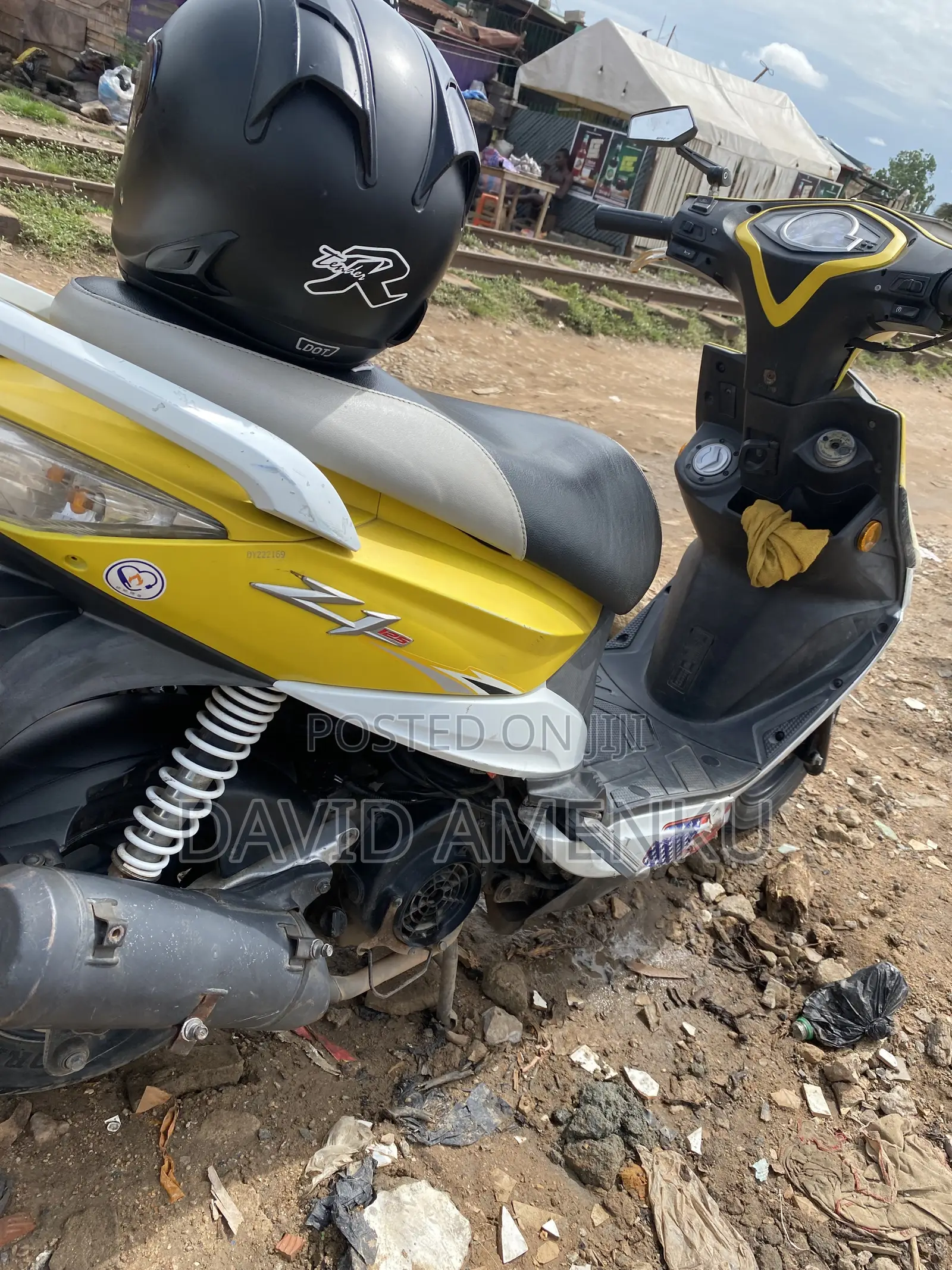SYM Magic Sr 2024 Yellow