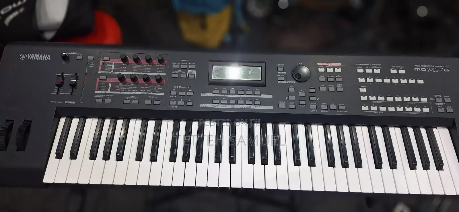 Yahama Moxf6