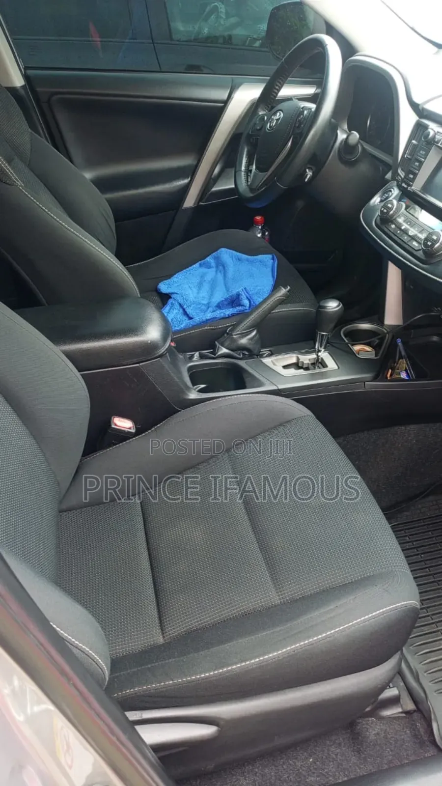 Toyota RAV4 XLE 4dr SUV (2.5L 4cyl 6A) 2018 Silver