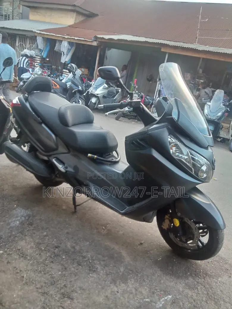 SYM Maxsym 2024 Black