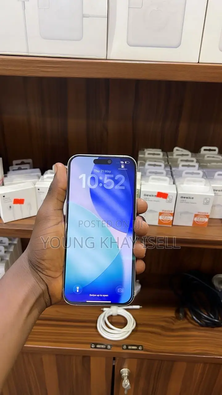 Apple iPhone 16 Pro Max 256 GB White