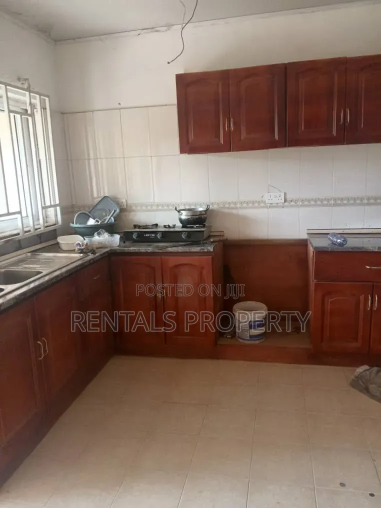 3bdrm House in Amrahia for rent