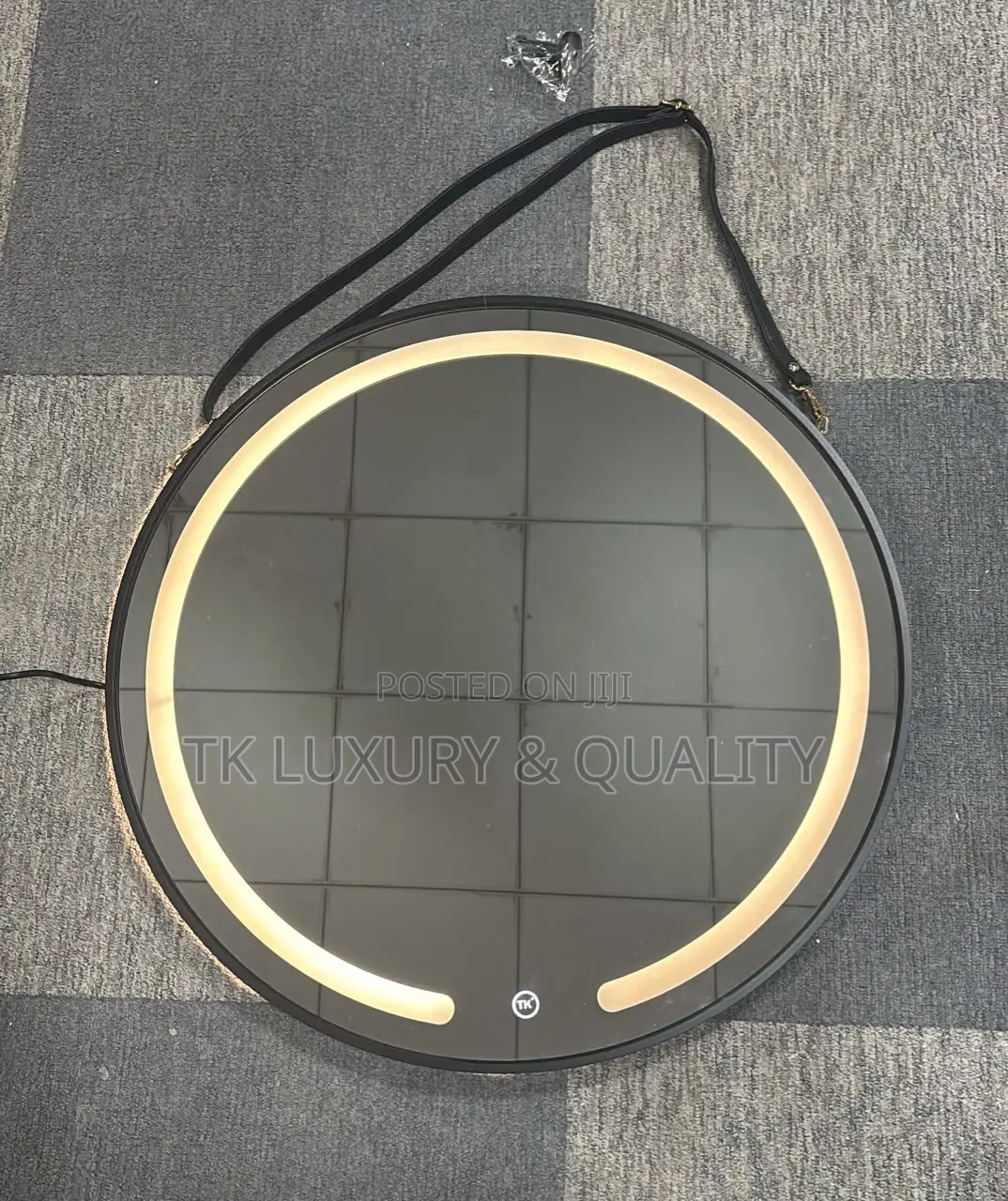 Classic Hanging Led Mirror