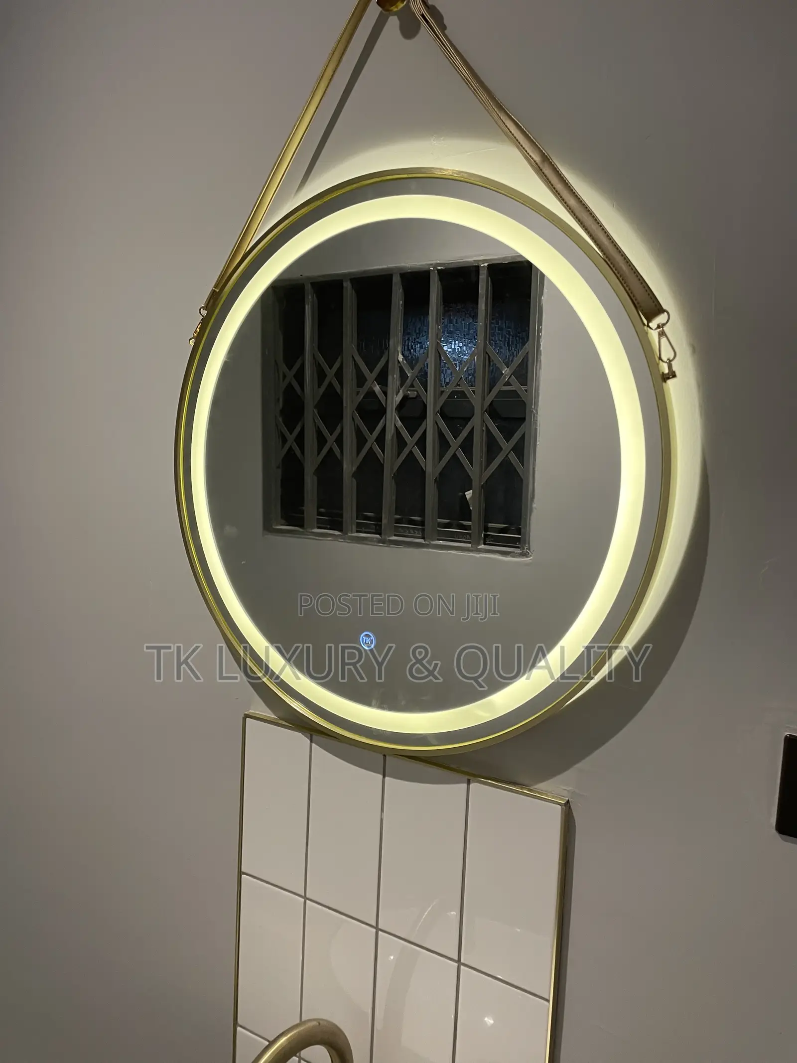 Classic Hanging Led Mirror
