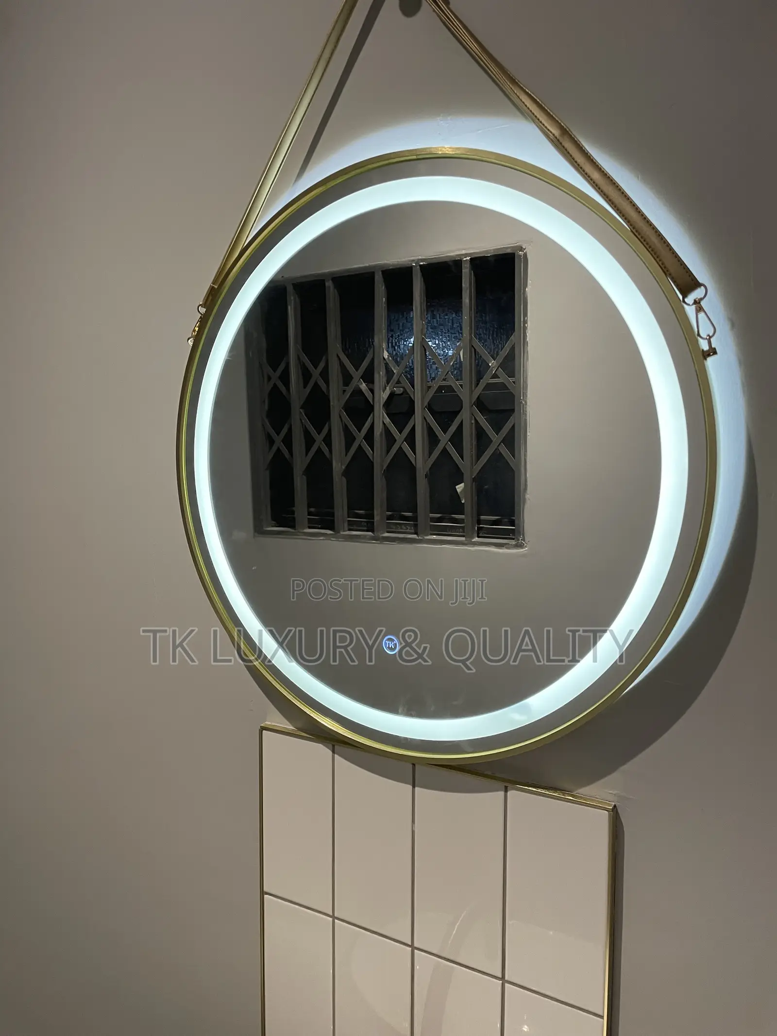 Classic Hanging Led Mirror