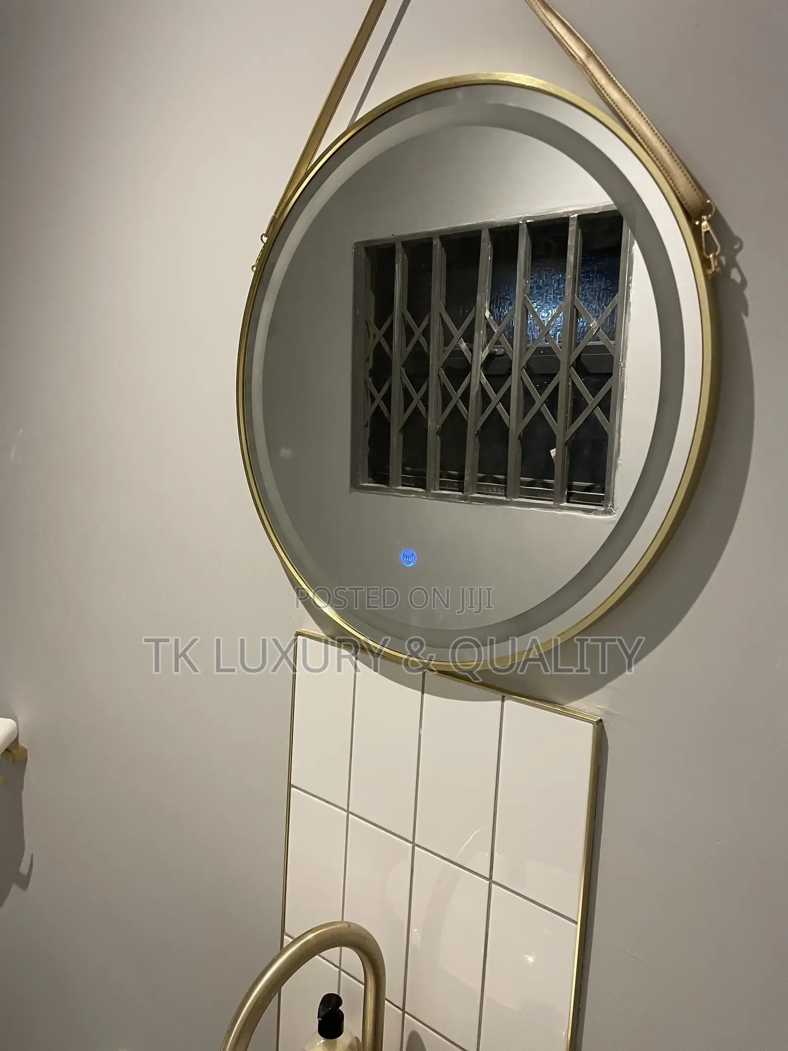 Classic Hanging Led Mirror