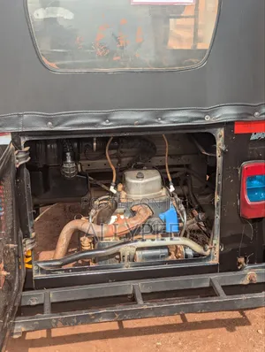 Bajaj RE 2024 Black
