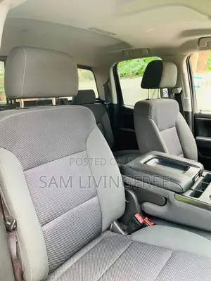 Chevrolet Silverado 2019 Red