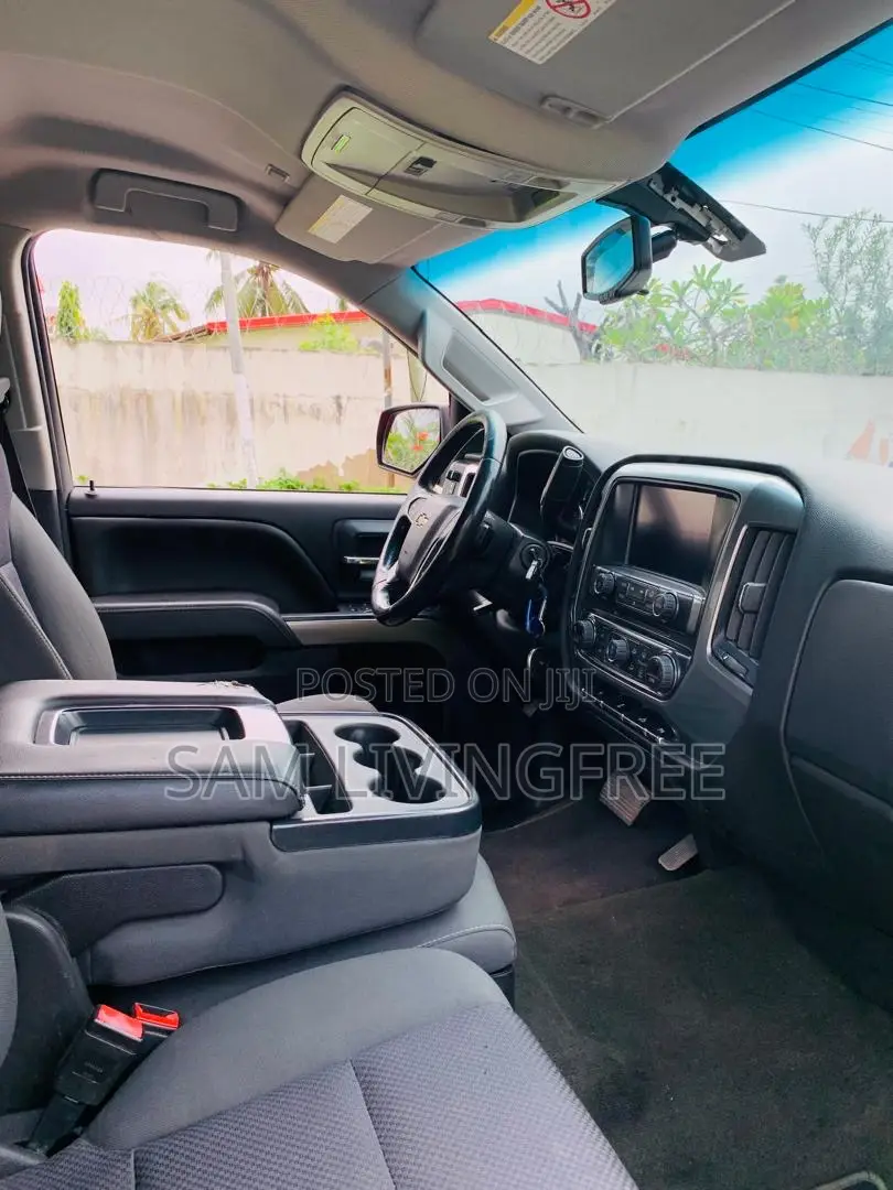 Chevrolet Silverado 2019 Red