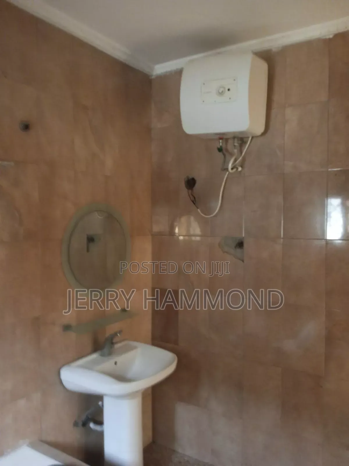 3bdrm Apartment in Teshie  Bushroad, New Town for rent