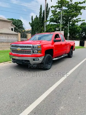 Chevrolet Silverado 2019 Red