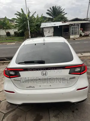 Honda Civic Sport Touring 2022 White