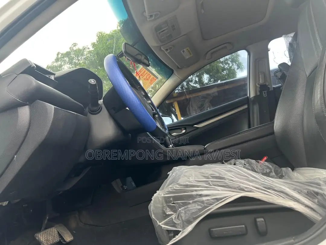 Honda Civic 2018 White