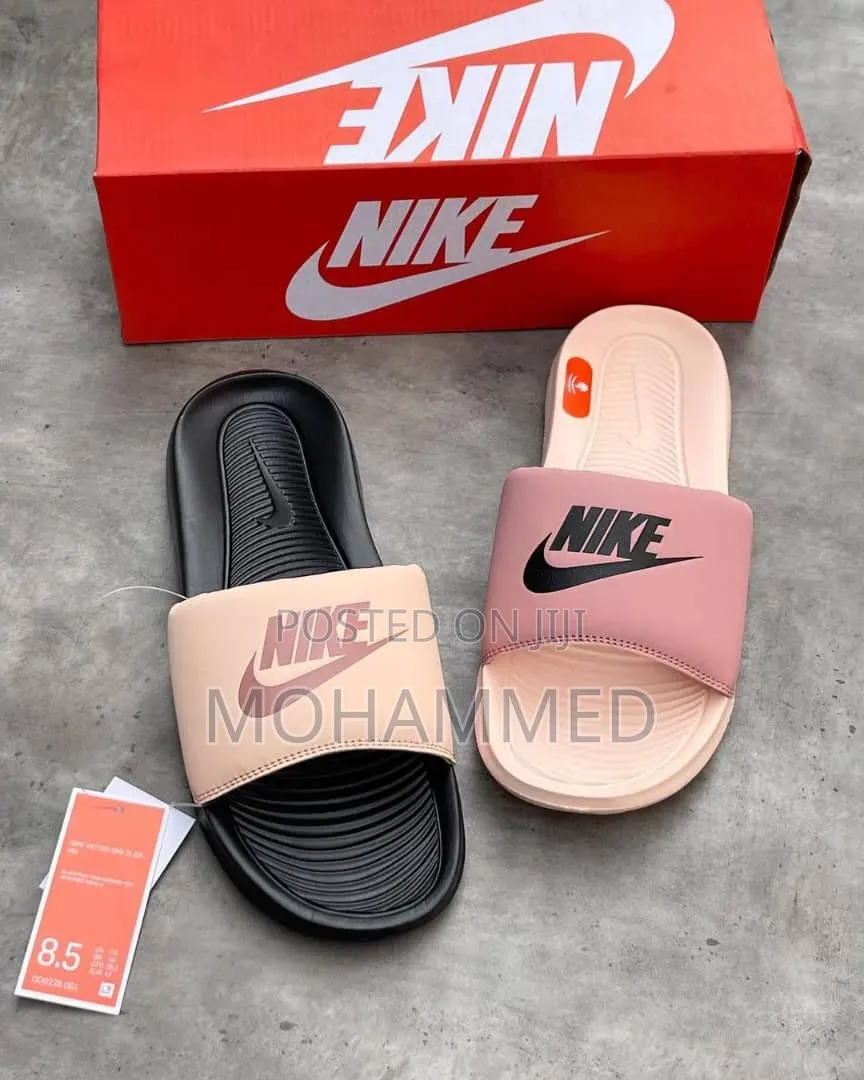 Nike Victory Slides