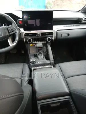 Toyota Tacoma TRD Off-Road Double Cab 4WD 5.0 ft. SB (Automatic) 2025