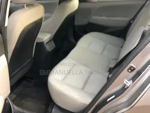 Hyundai Elantra ECO Sedan FWD (1.4L 4cyl 7A) 2017 Gray