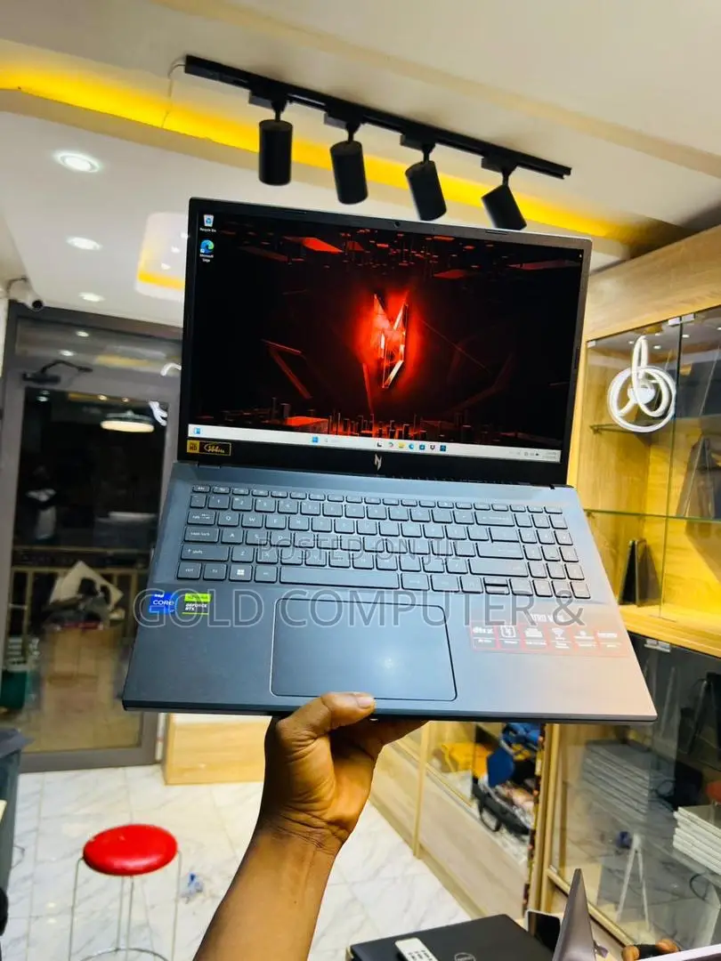 Laptop Acer Nitro 17 32GB Intel Core i7 SSD 512GB