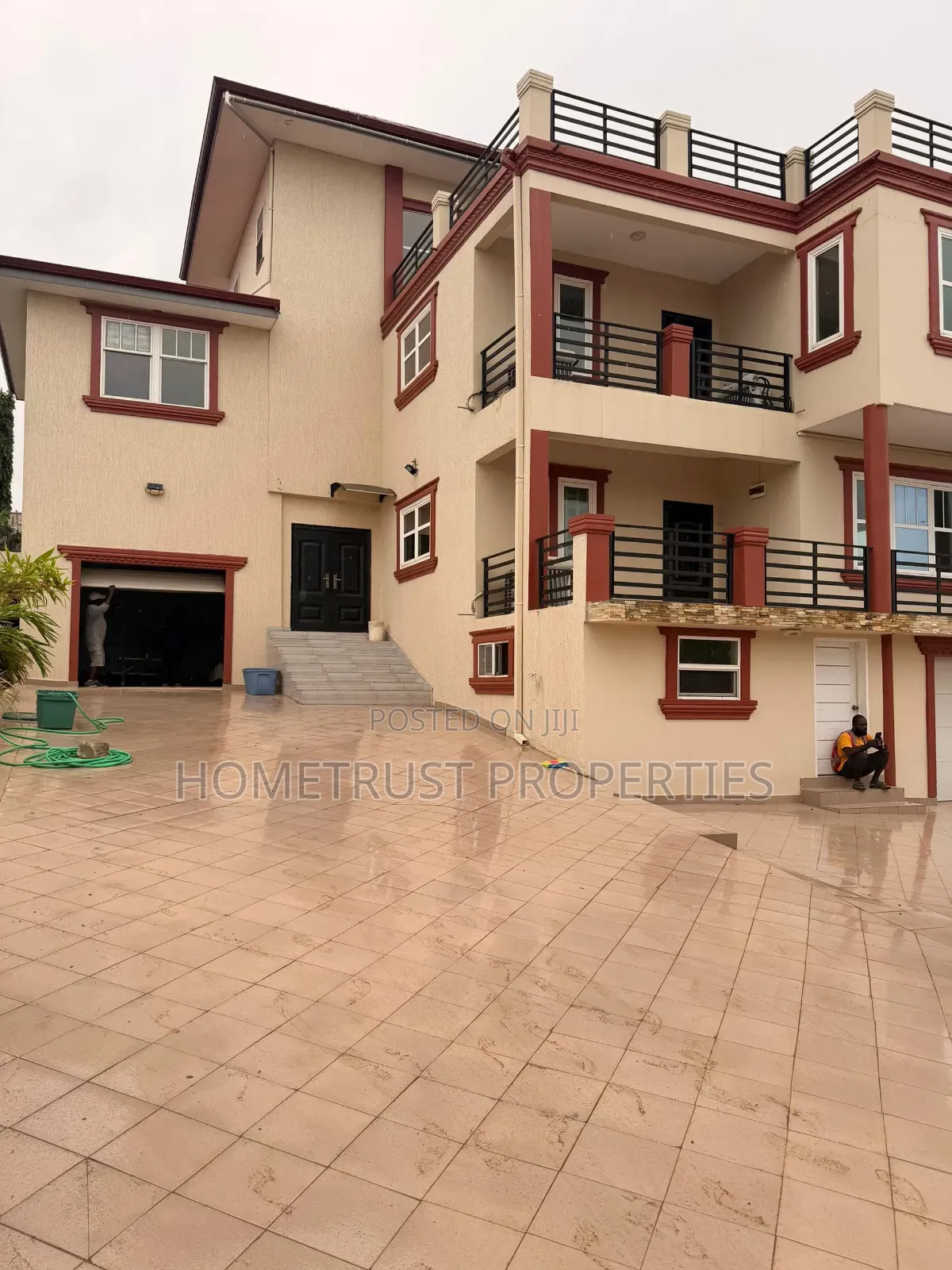 4bdrm Duplex in Weija Old Barrier for sale