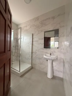 4bdrm Duplex in Weija Old Barrier for sale