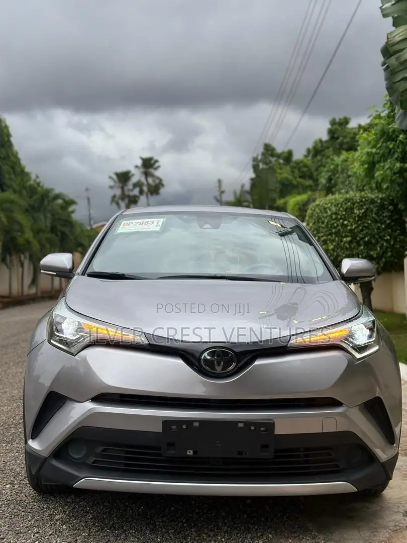 Toyota C-HR XLE FWD 2020 Gray