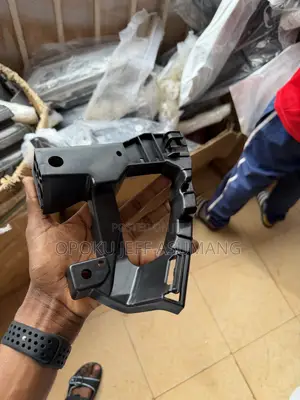 Honda Hr - V 2015 - 2018 Headlight Bracket / Seat