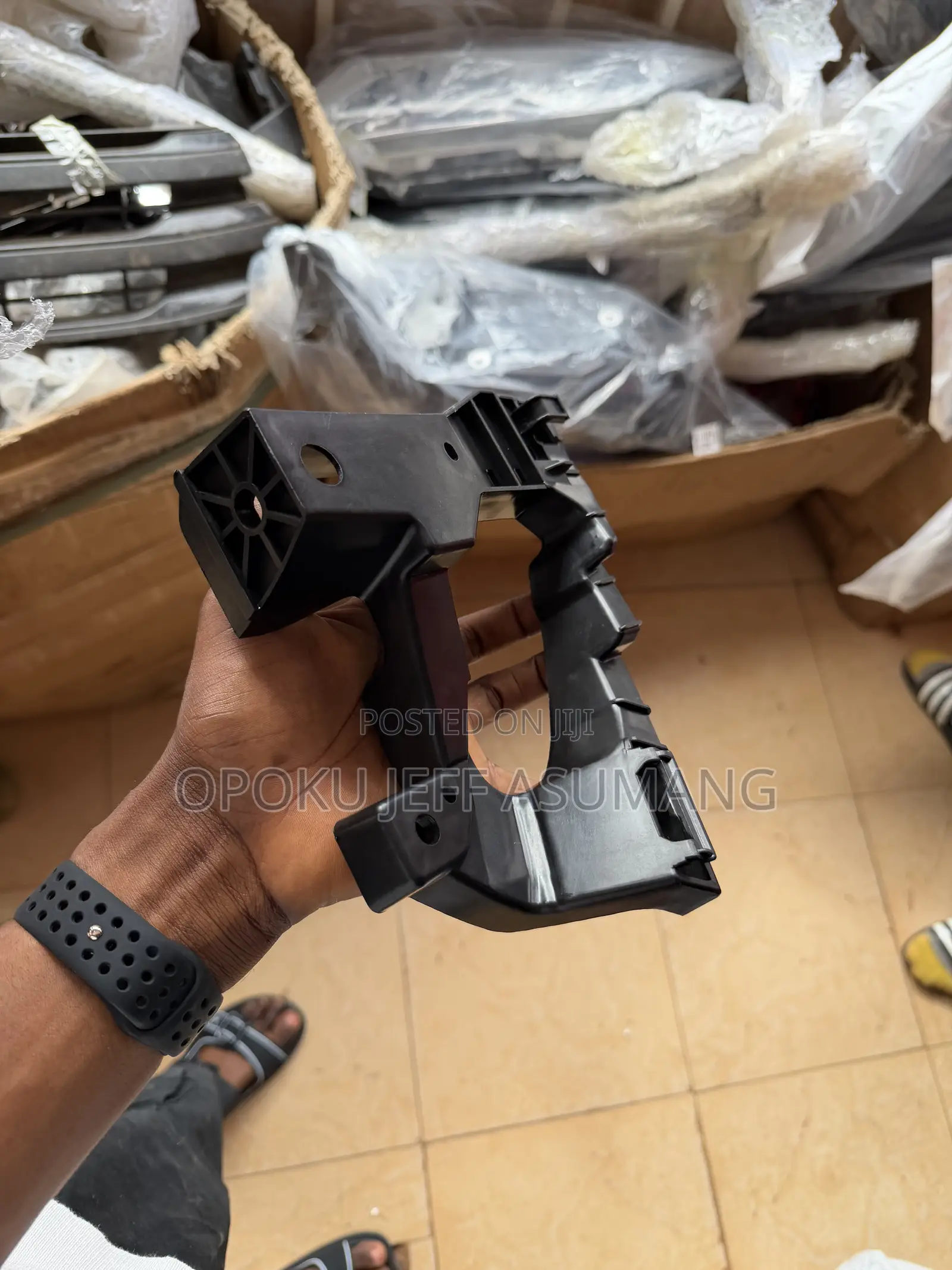 Honda Hr - V 2015 - 2018 Headlight Bracket / Seat