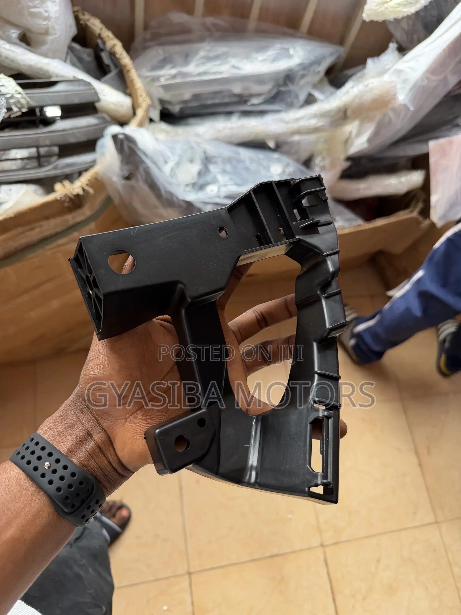 Honda Hr - V 2015 - 2018 Headlight Bracket / Seat
