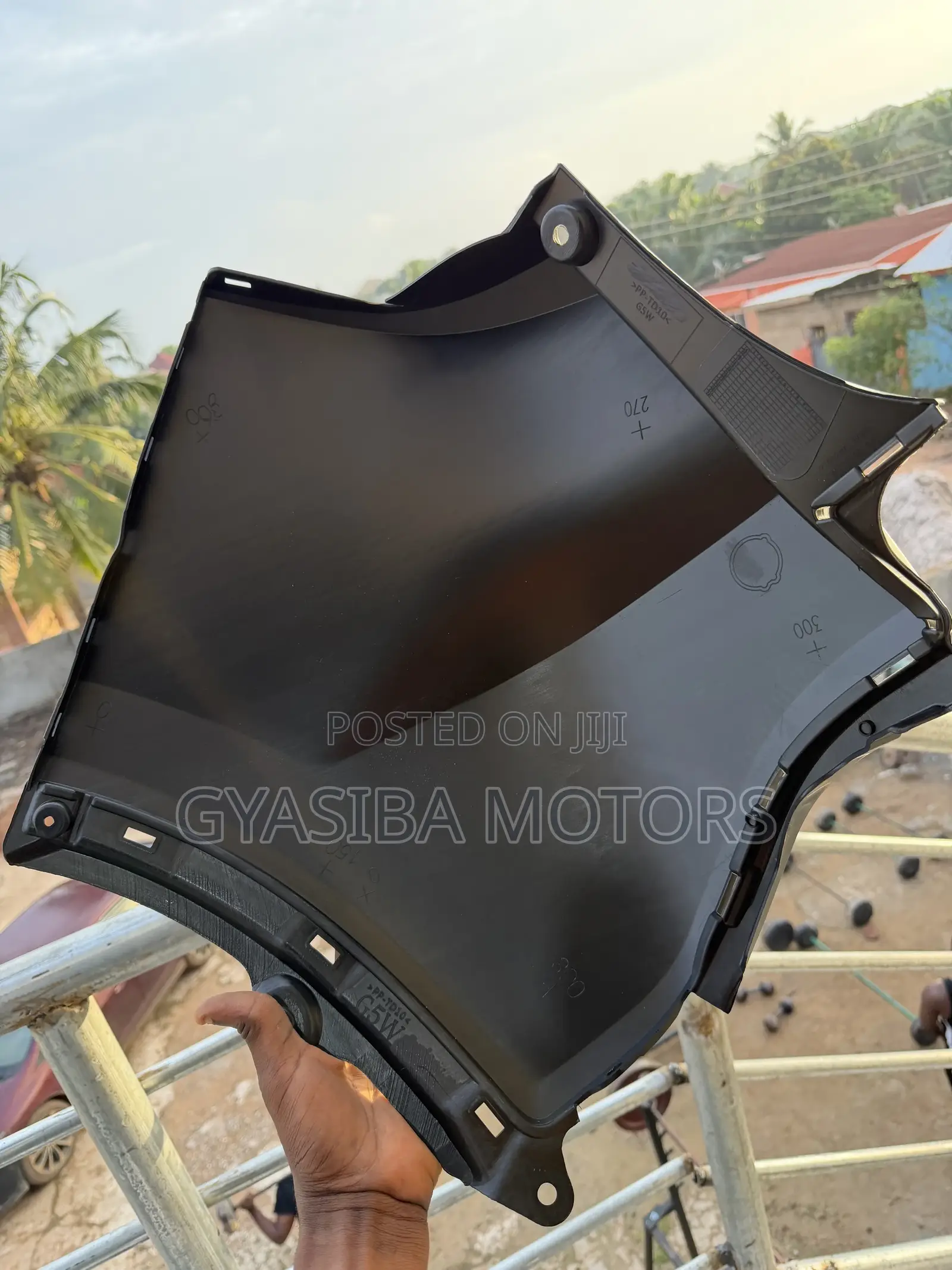Honda Hr-v 2015 - 2022 Back Bumper Upper