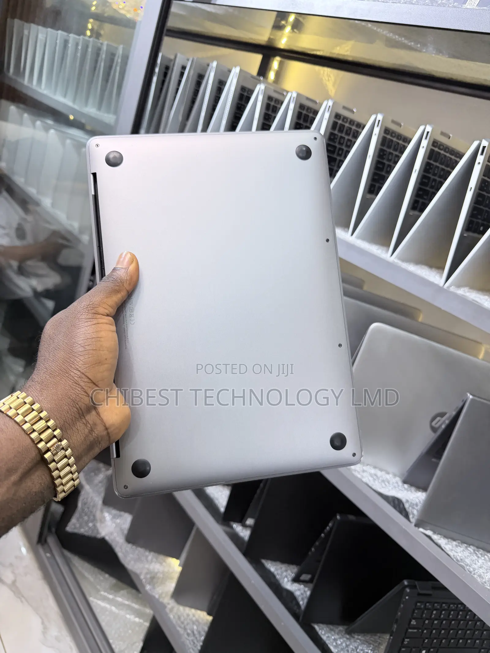 Laptop Apple MacBook Pro 2020 8GB Intel Core i5 SSD 256GB