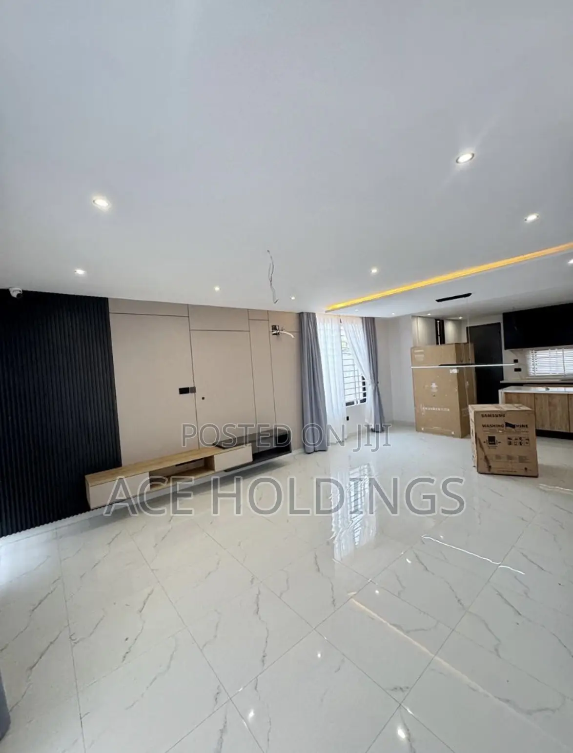 4bdrm Mansion in Adenta - Ritz for sale