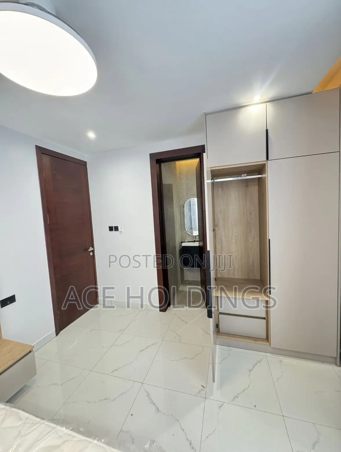 4bdrm Mansion in Adenta - Ritz for sale