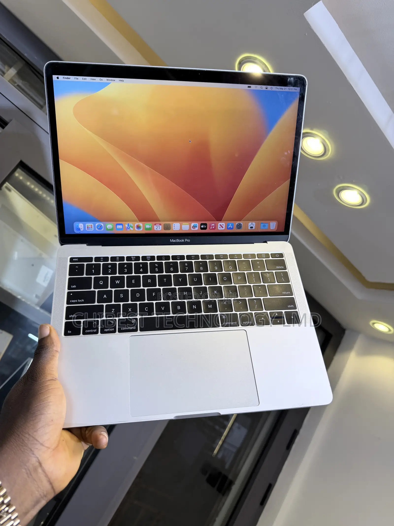 Laptop Apple MacBook Pro 2017 16GB Intel Core i5 SSD 512GB