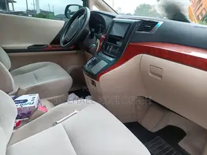 Toyota Alphard 2.4 Petrol AWD 2013 Black