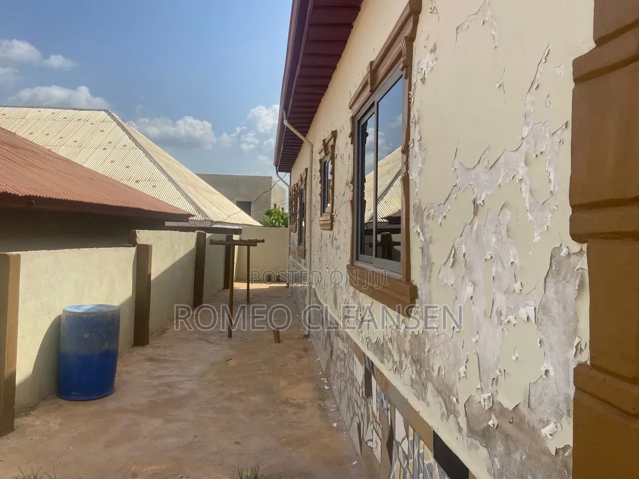 6bdrm House in Atwima Bokor, Kumasi Metropolitan for sale