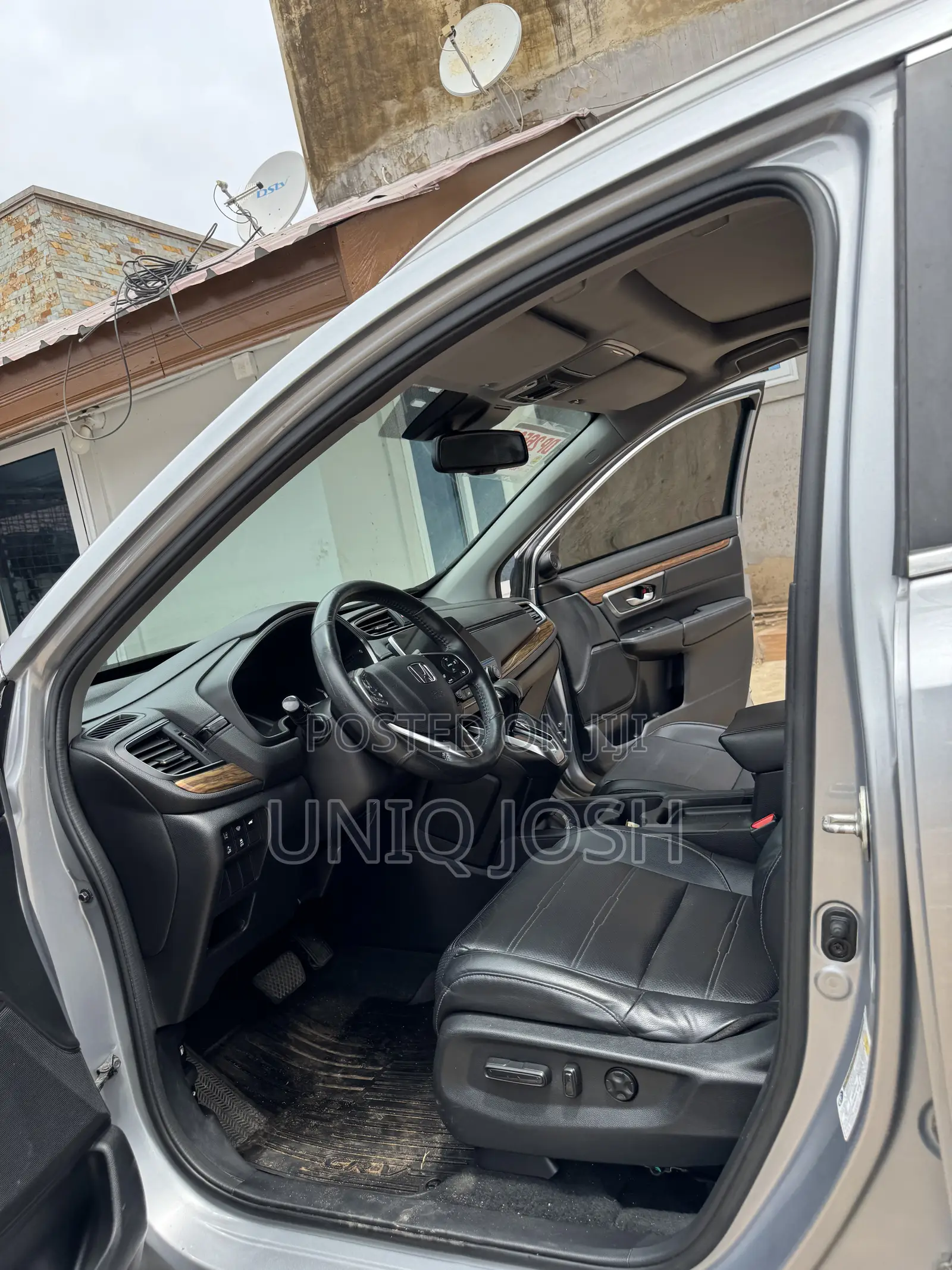 Honda CR-V Touring AWD 2019 Silver