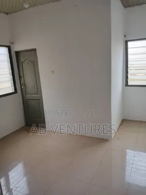 1bdrm Apartment in Malejor Look Sharp for rent