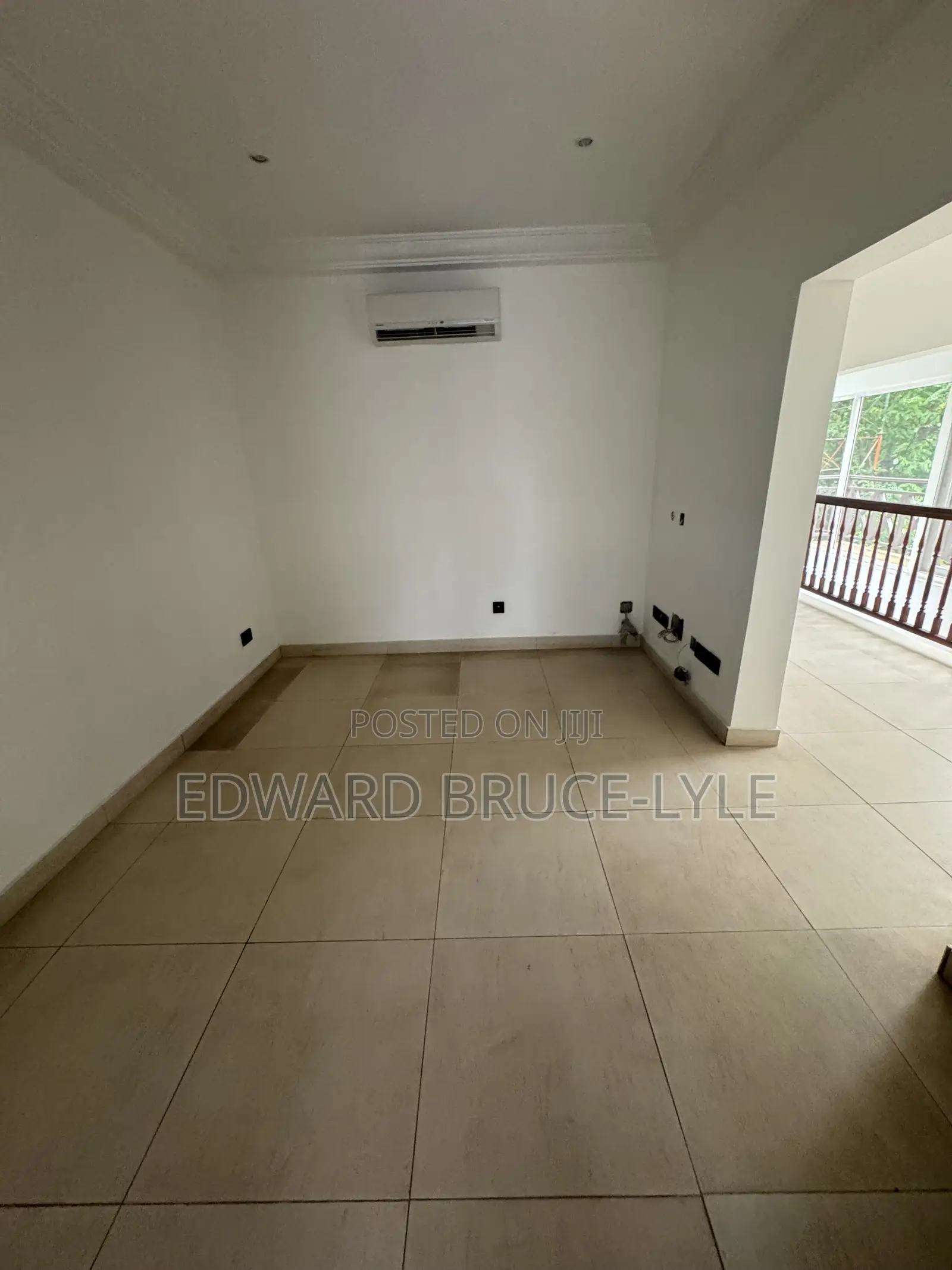 4-bedroom Semi-detached Duplex Townhouse