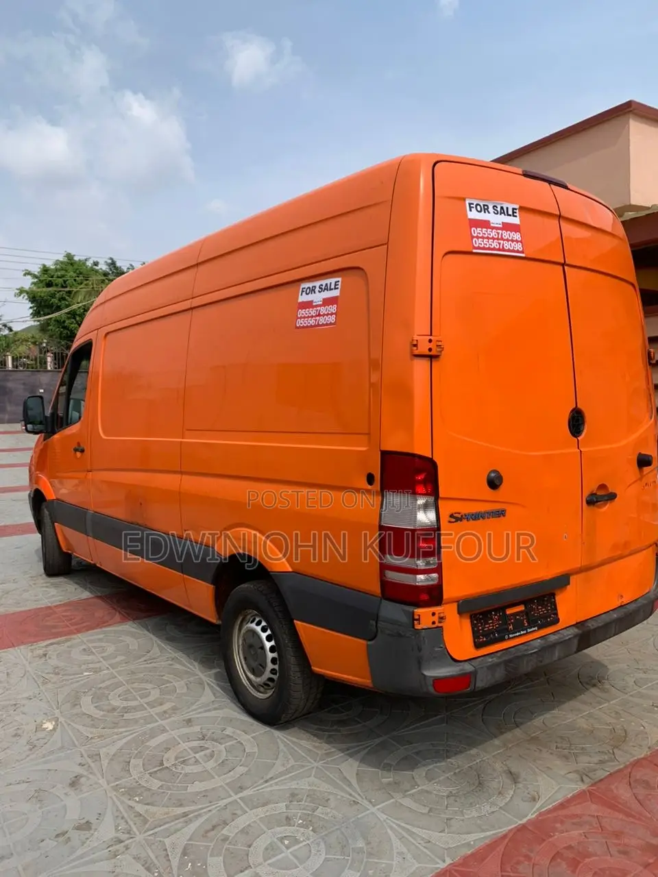 Mercedes-Benz Sprinter 2012 Orange