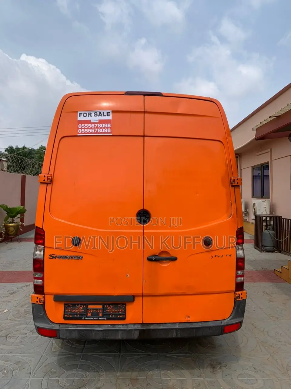 Mercedes-Benz Sprinter 2012 Orange