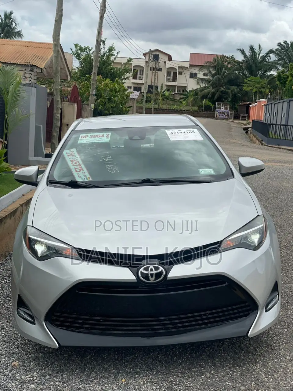 Toyota Corolla LE Eco (1.8L 4cyl 2A) 2018 Silver