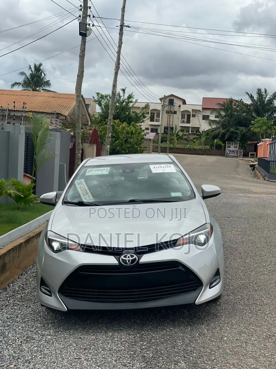 Toyota Corolla LE Eco (1.8L 4cyl 2A) 2018 Silver
